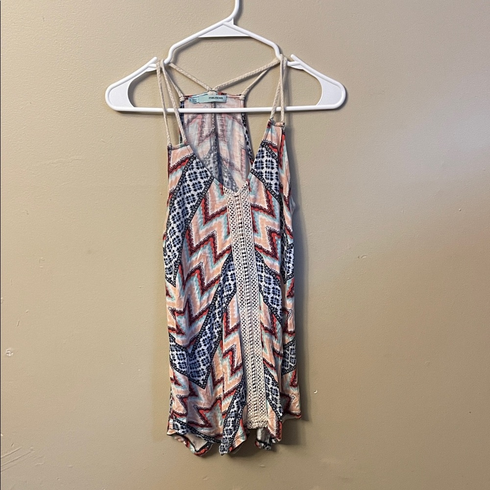 Multicolor Zigzag Patterned Tank Top (Bin C)